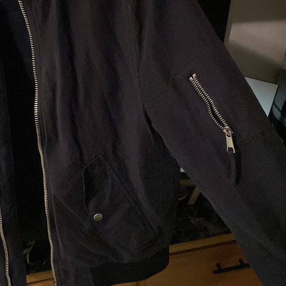 H&M bomber jacket - Picture 3 of 3